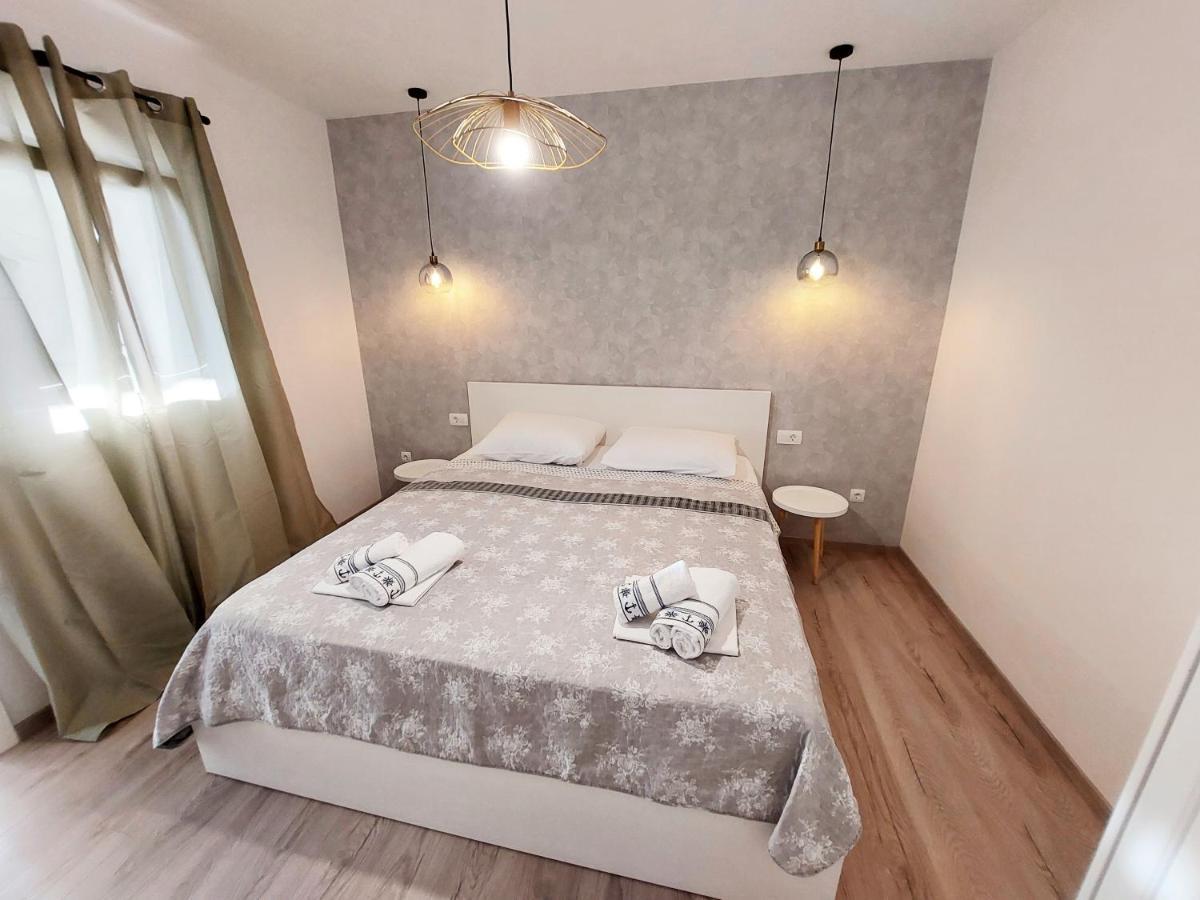 Luxury Sea View Apartment Есенице Экстерьер фото