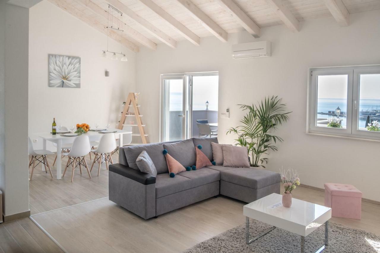 Luxury Sea View Apartment Есенице Экстерьер фото