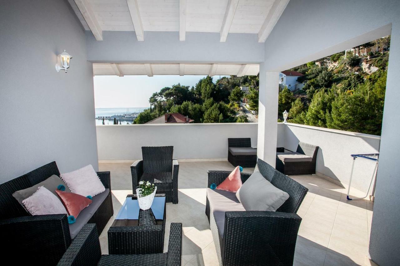 Luxury Sea View Apartment Есенице Экстерьер фото